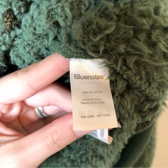 Bluenotes Sherpa Christmas Holiday Ok But First Presents Cozy Sweater Green - Picture 10 of 12